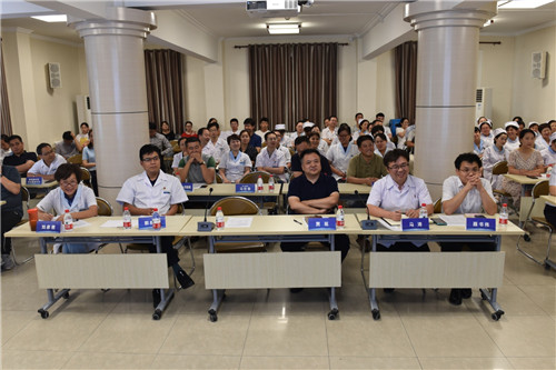 六合彩生肖举行2019年新护士规范化培训开班仪式