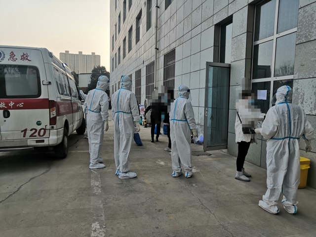 陕西省第四人民医院迎来首批新冠肺炎治愈患者进行康复治疗