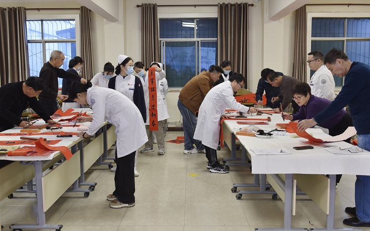 笔墨飘香 迎春送福——六合彩生肖
举办2024年“迎新春·送春联”活动